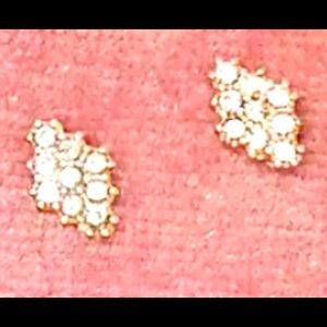 🦋 3/$9 Nordstrom diamond shapedstud earrings faux diamonds NWOT gold